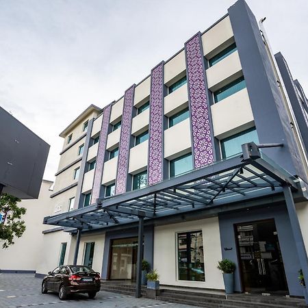 Lilac Hotel Guruvāyūr Kültér fotó
