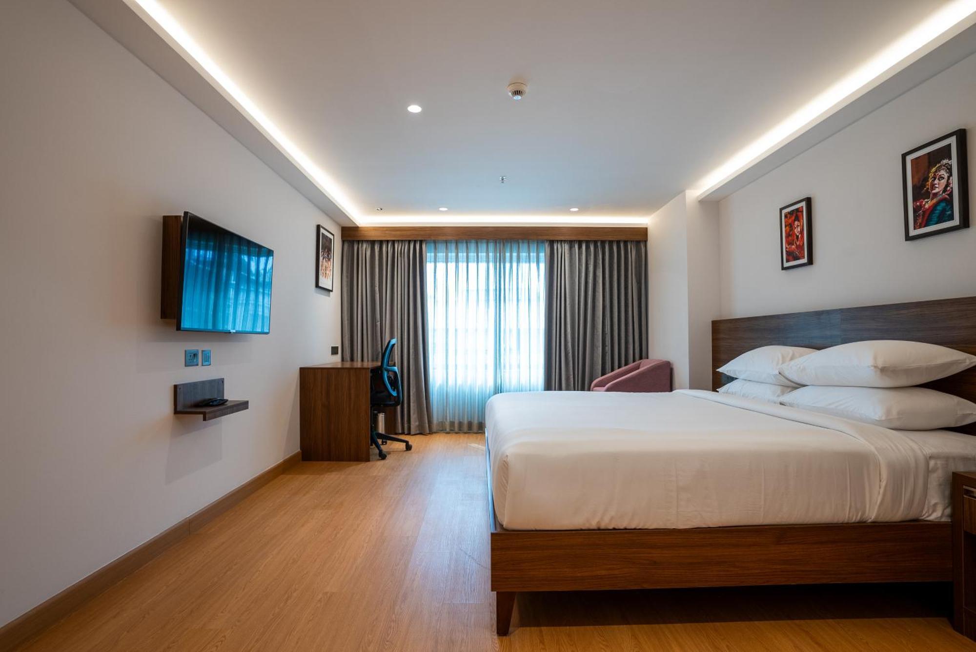 Lilac Hotel Guruvāyūr Kültér fotó