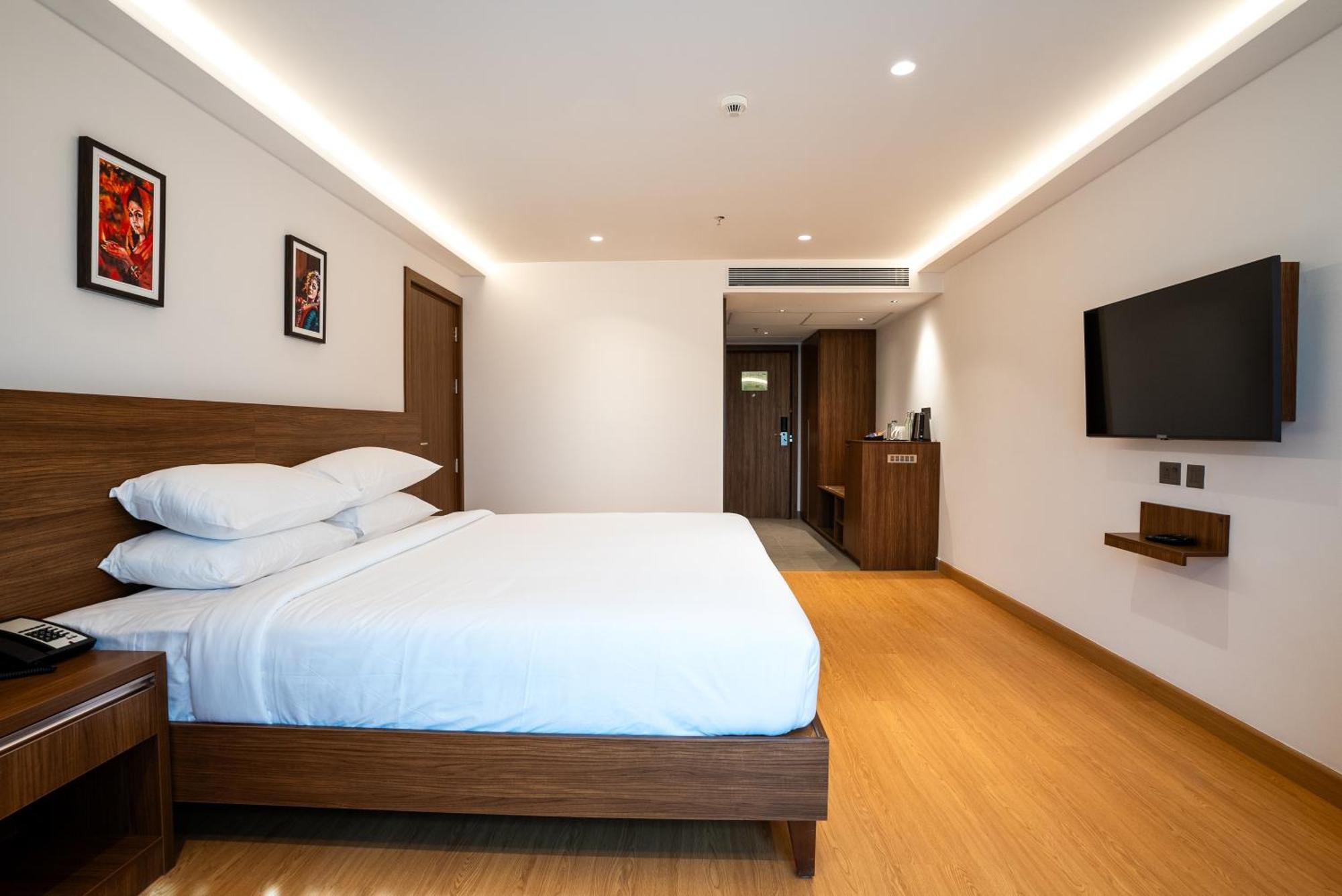 Lilac Hotel Guruvāyūr Kültér fotó