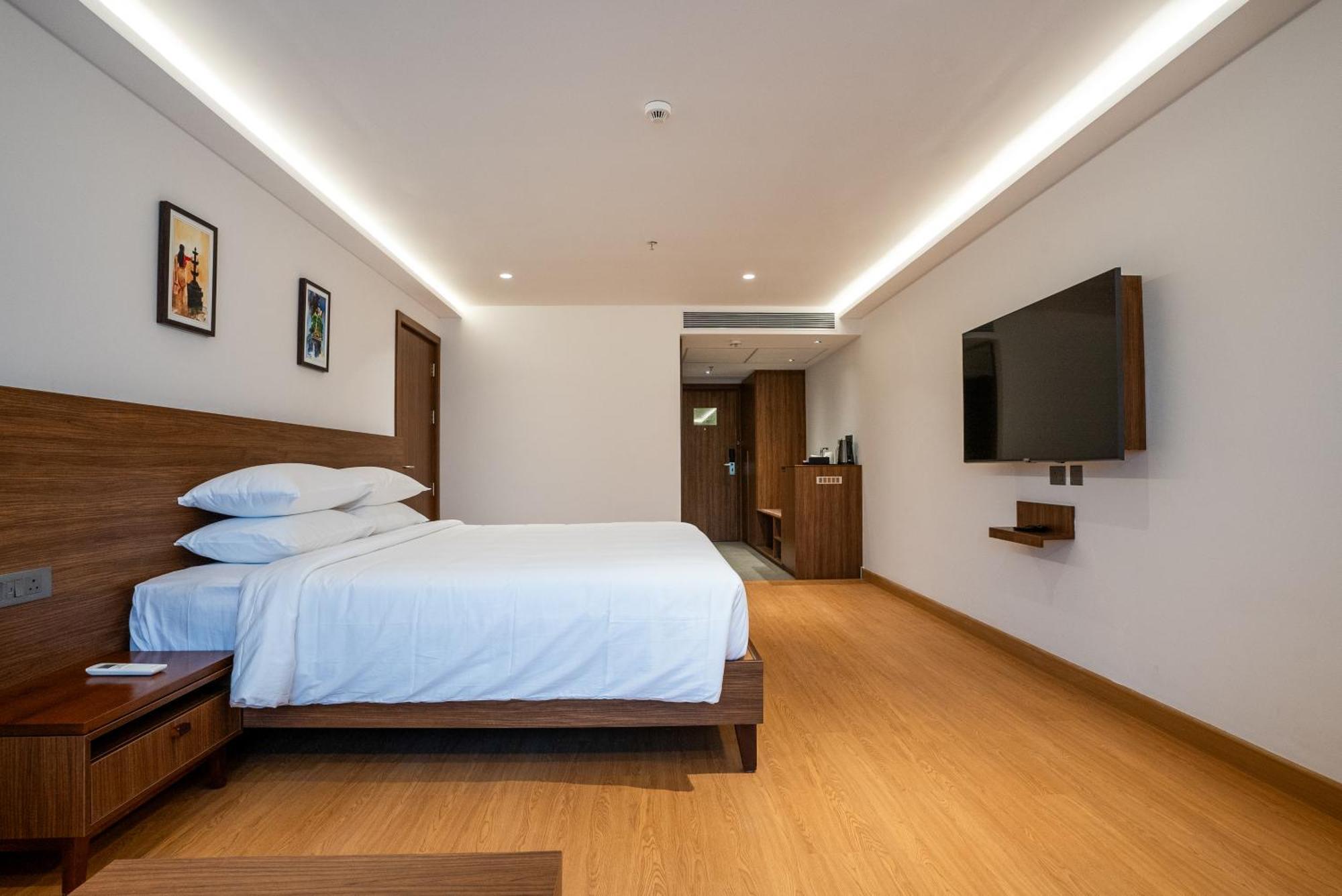 Lilac Hotel Guruvāyūr Kültér fotó