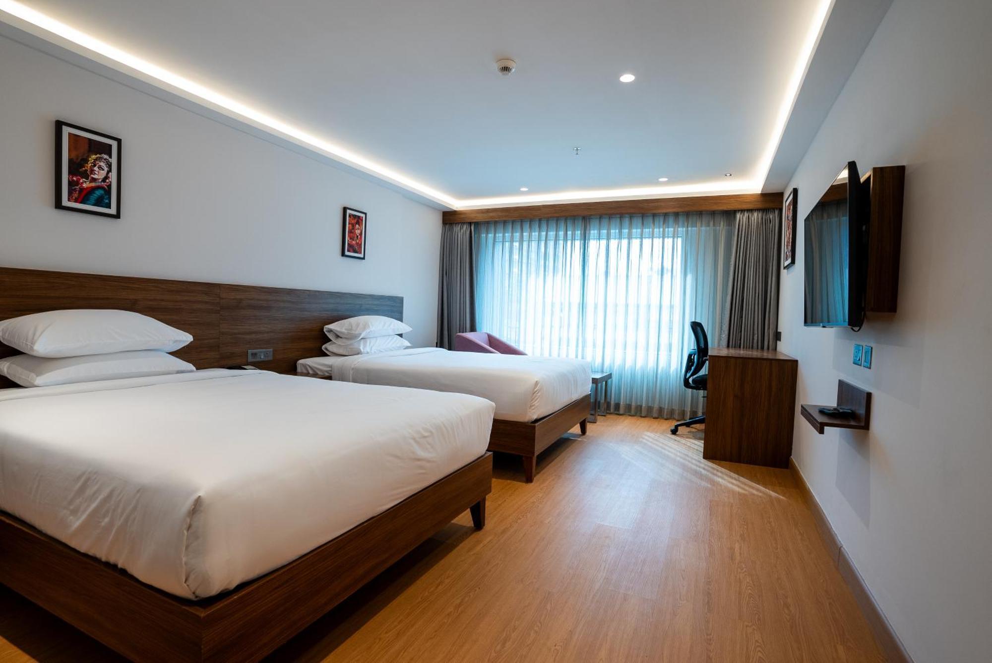 Lilac Hotel Guruvāyūr Kültér fotó