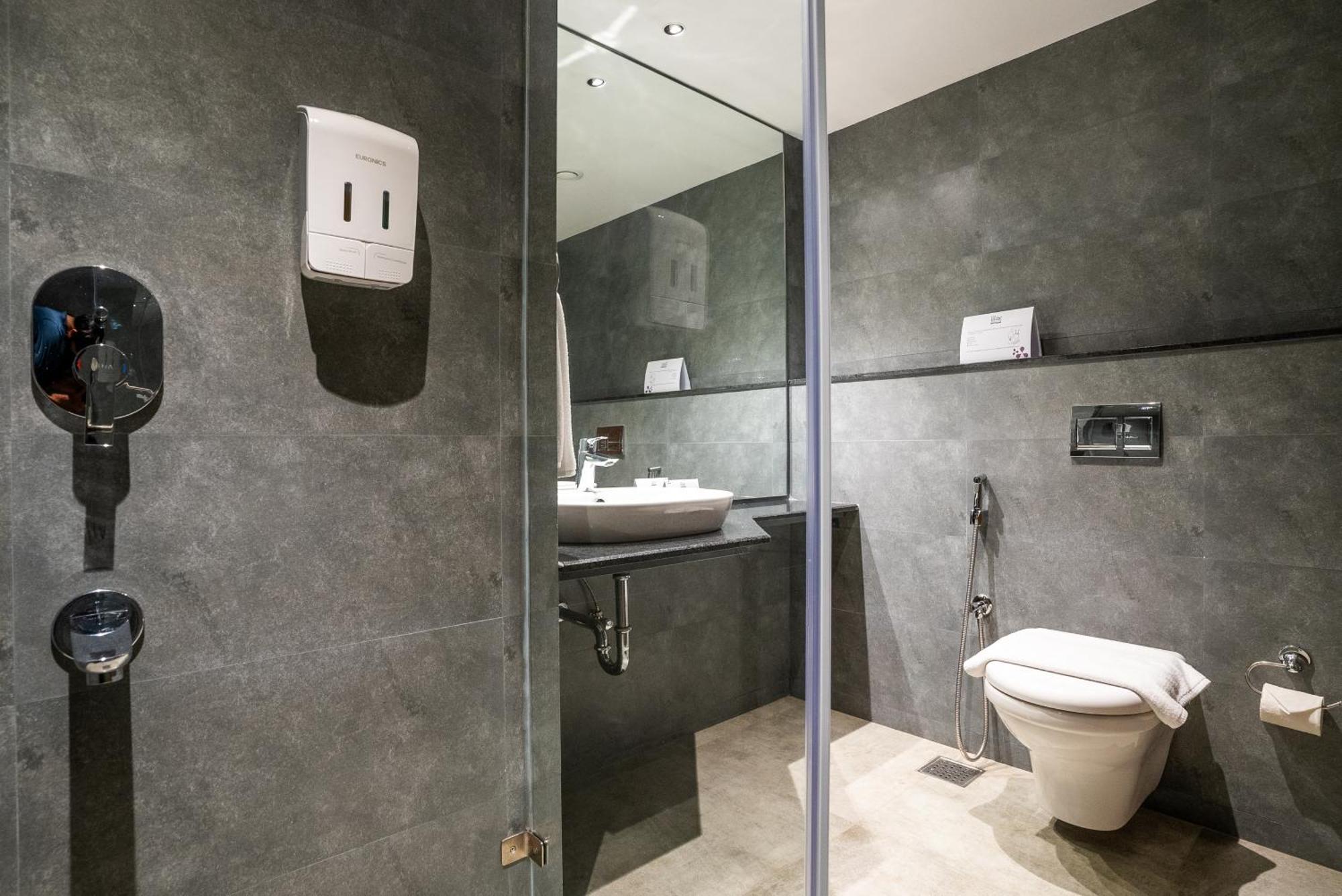 Lilac Hotel Guruvāyūr Kültér fotó